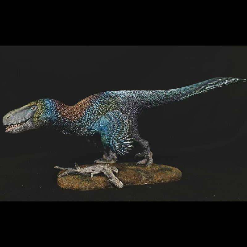 Utahraptor Statue Model Kit 1:15 Scale Cen Studio