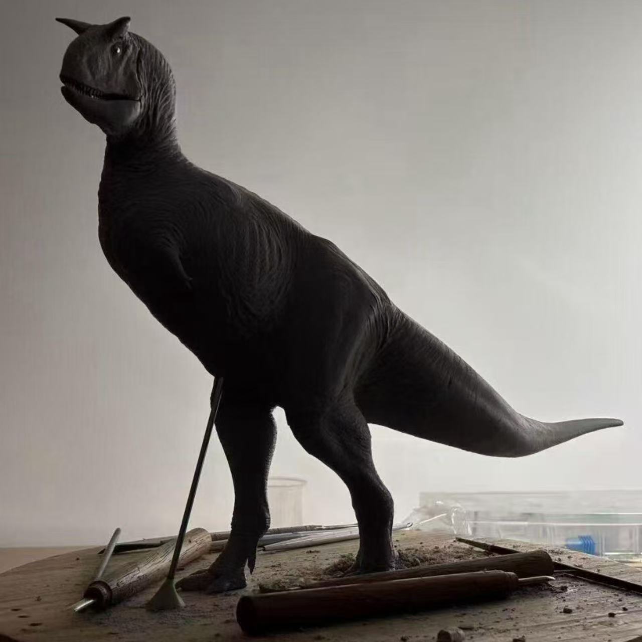 Carnotaurus 2.0 statue Model Kit DuTou Studio