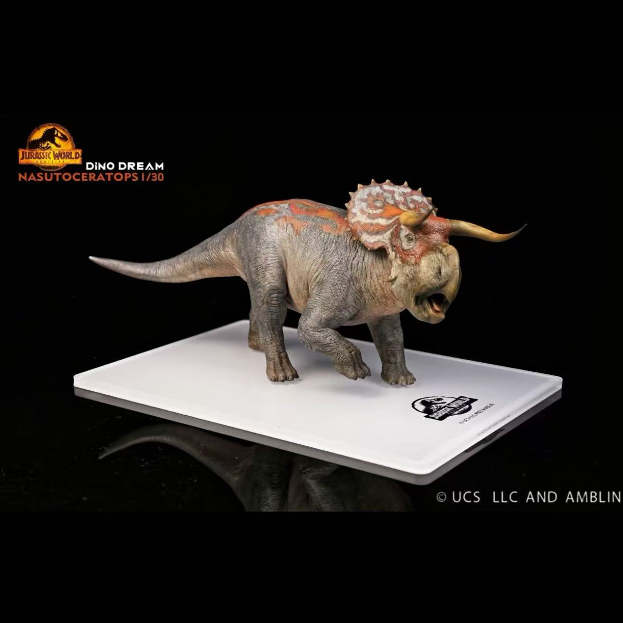 DinoDream Jurassic World Nasutoceratops Statue 1/30 Scale
