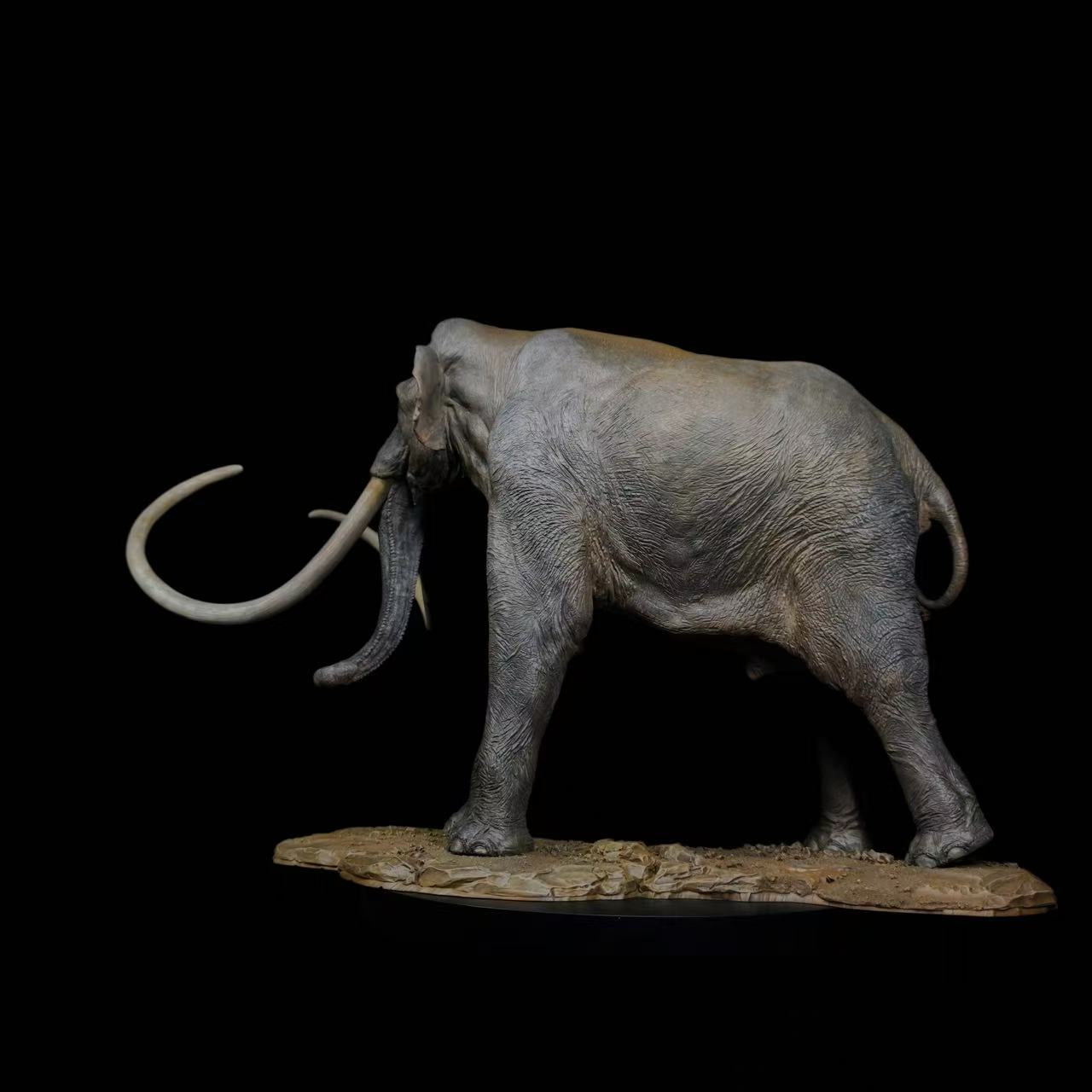 Columbian Mammoth statue Model Kit 1:18 Scale Dinosoul Studio
