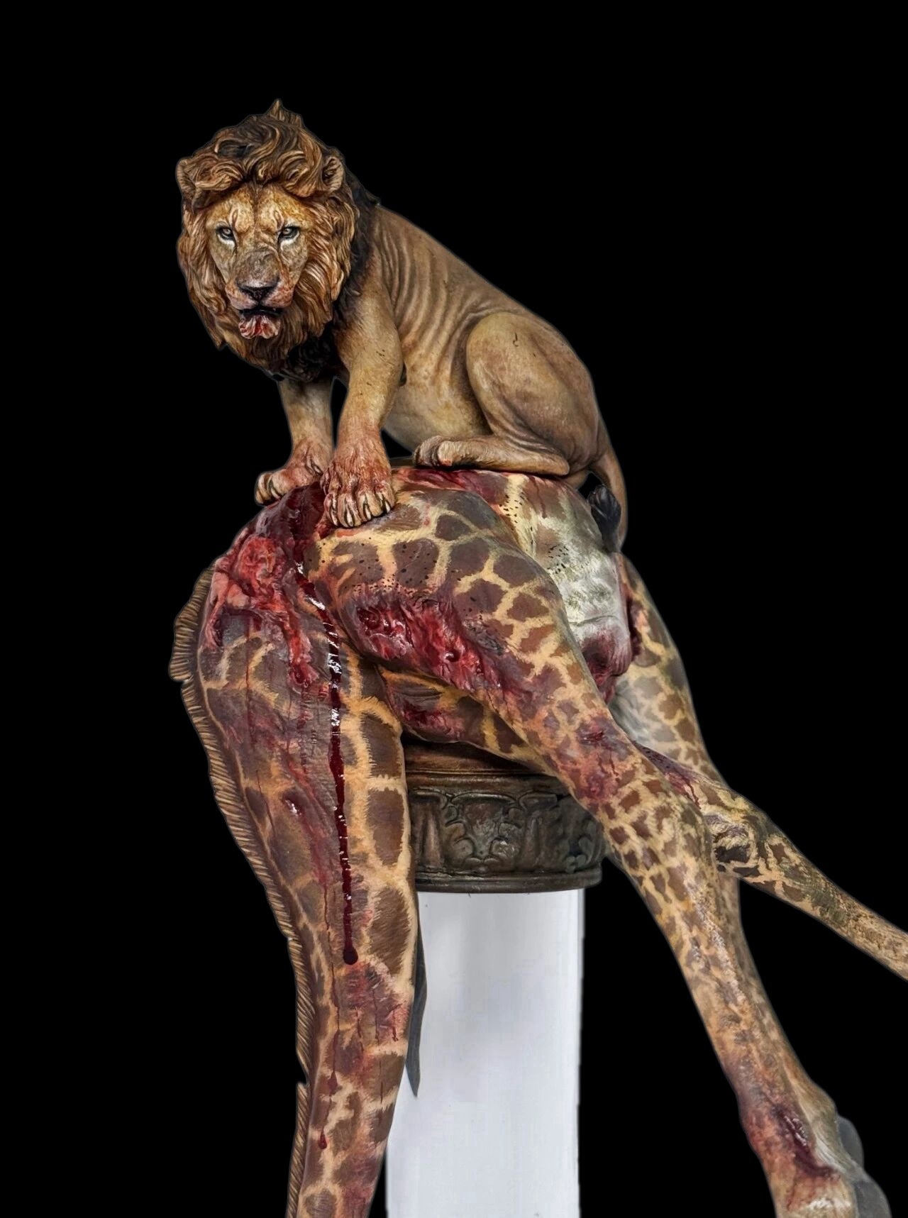 《Kiti cha ufalme》Panthera leo /Giraffa camelopardalis statue Model Kit 1:18 Scale Qi Le Studio