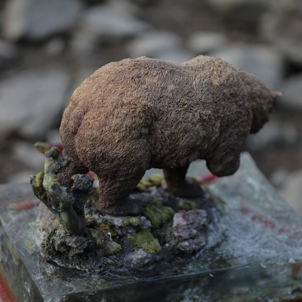 MALE NORTH AMERICAN GRIZZLY BEAR Statue Model Kit 1:10 Scale Jiantao Studio