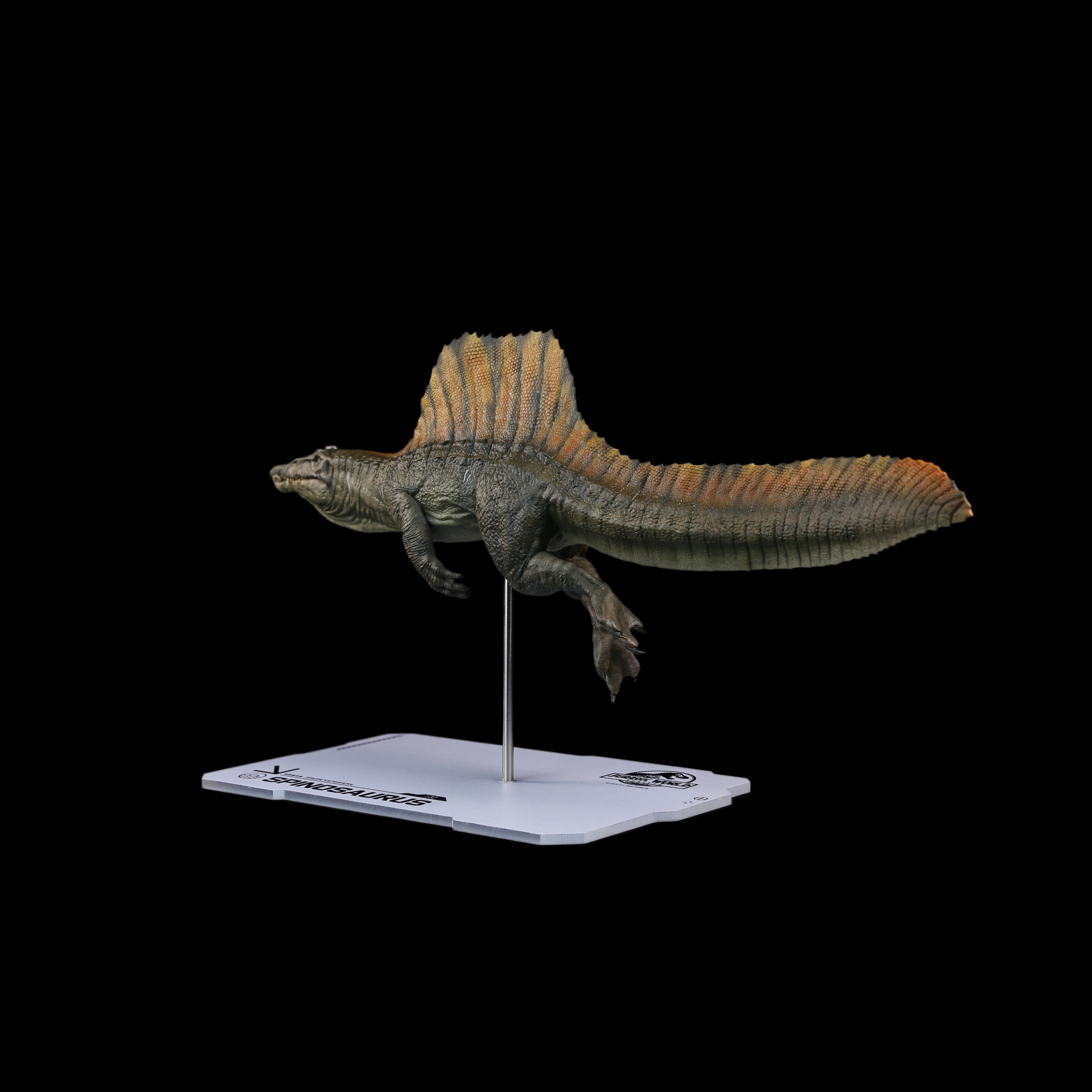 DinoDream  | Jurassic World Spinosaurus Swim Version Statue | 1/30 Scale