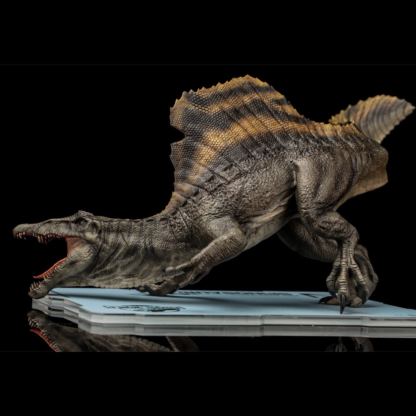 DinoDream  | Jurassic World Spinosaurus Attack Version Statue | 1/30 Scale