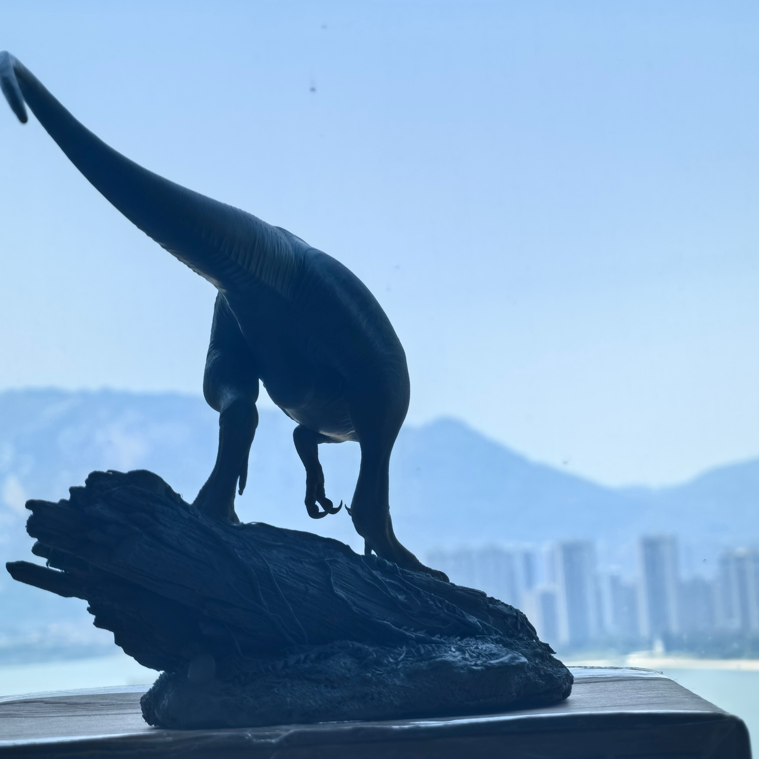 Nanotyrannus statue Model Kit 1:20 Scale MK Studio