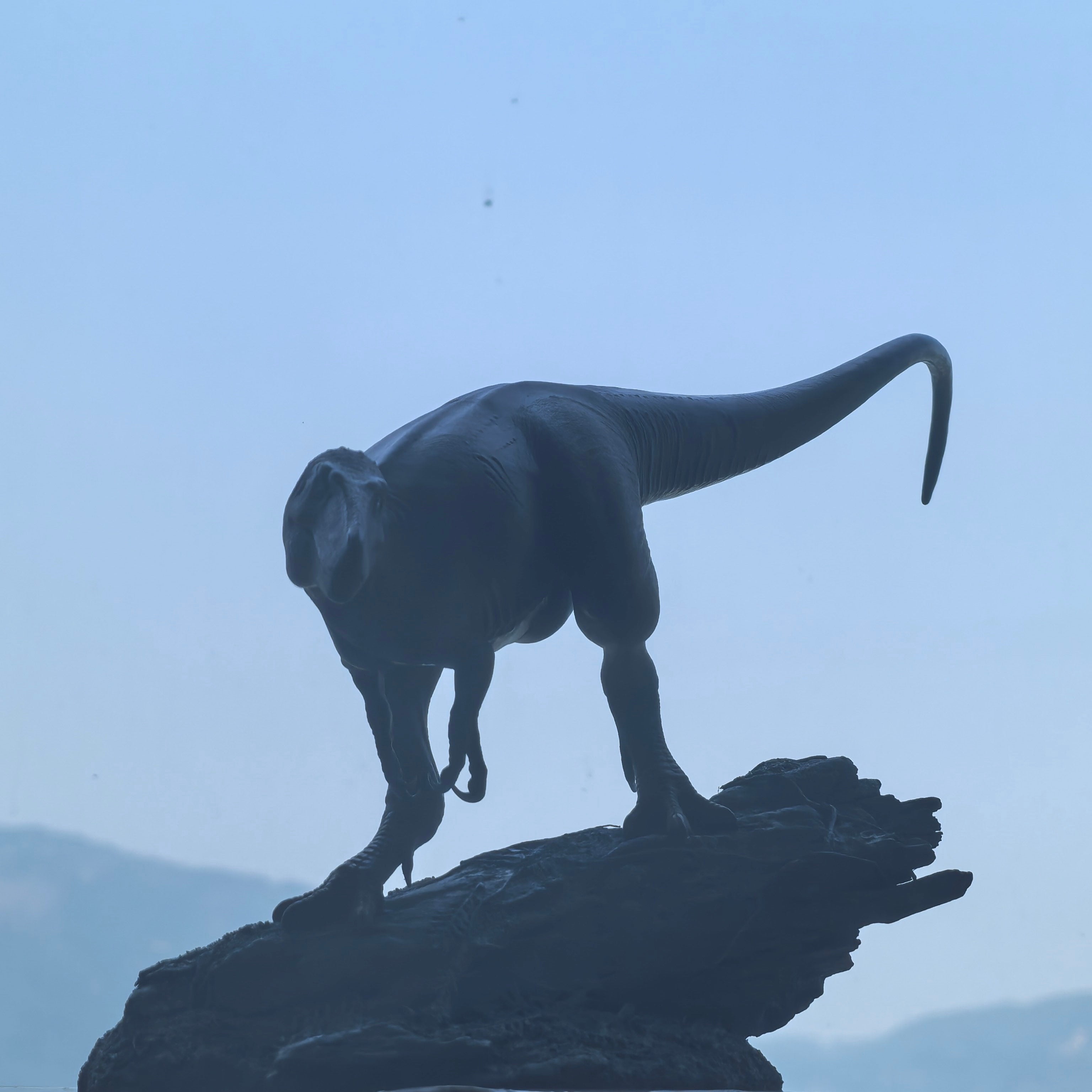 Nanotyrannus statue Model Kit 1:20 Scale MK Studio