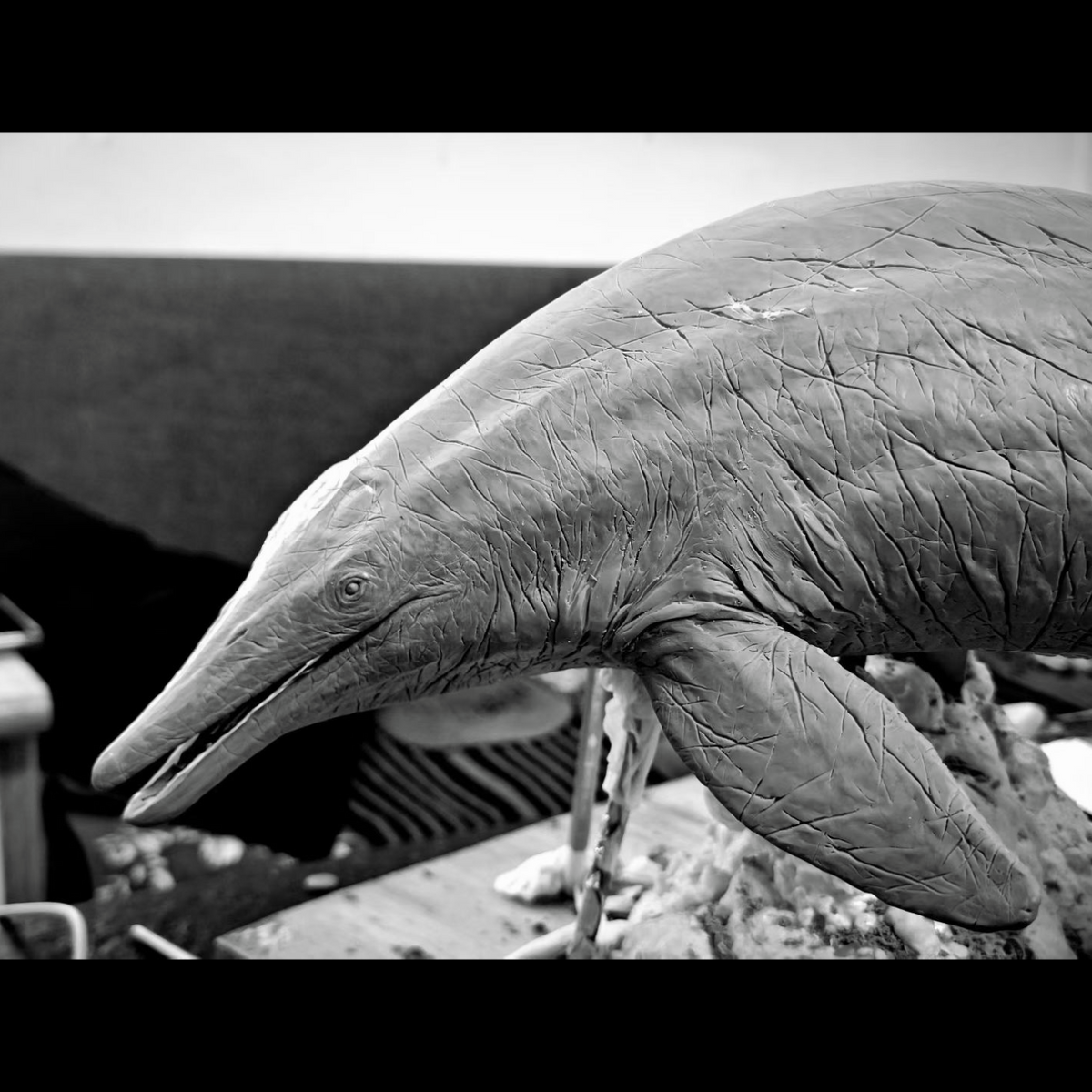 HIMALAYASAURUS TIBETENSIS 1:18 & 1:35 ART STATUE (RESIN KIT / PAINTED EDITION) — PRESENTED BY JUSHIGONGYE STUDIO
