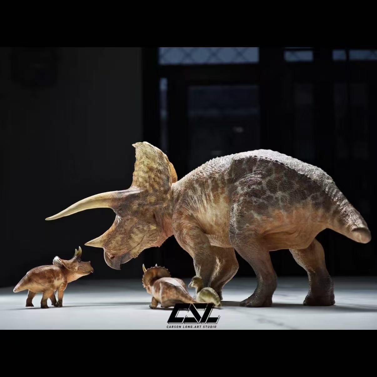 Triceratops statue Model Kit 1:35 Scale Carson Long Studio